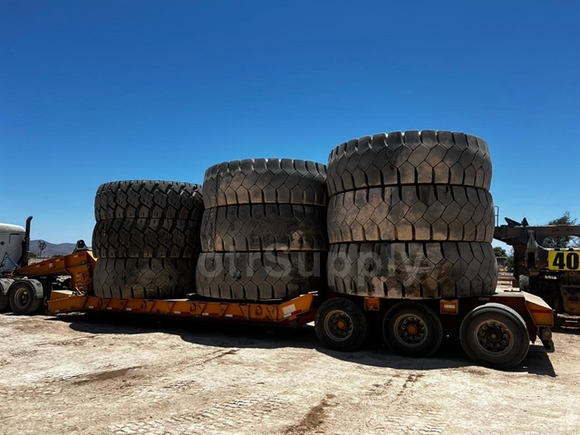 otrSupply - trabsporting bridgestone vrdp earthmoving tires 40.00R57 to the port